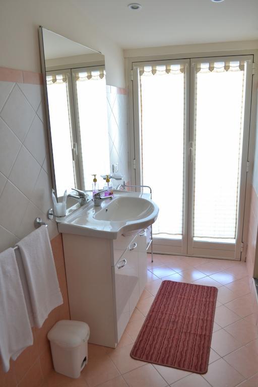 B&B Terra Niura Николози Екстериор снимка
