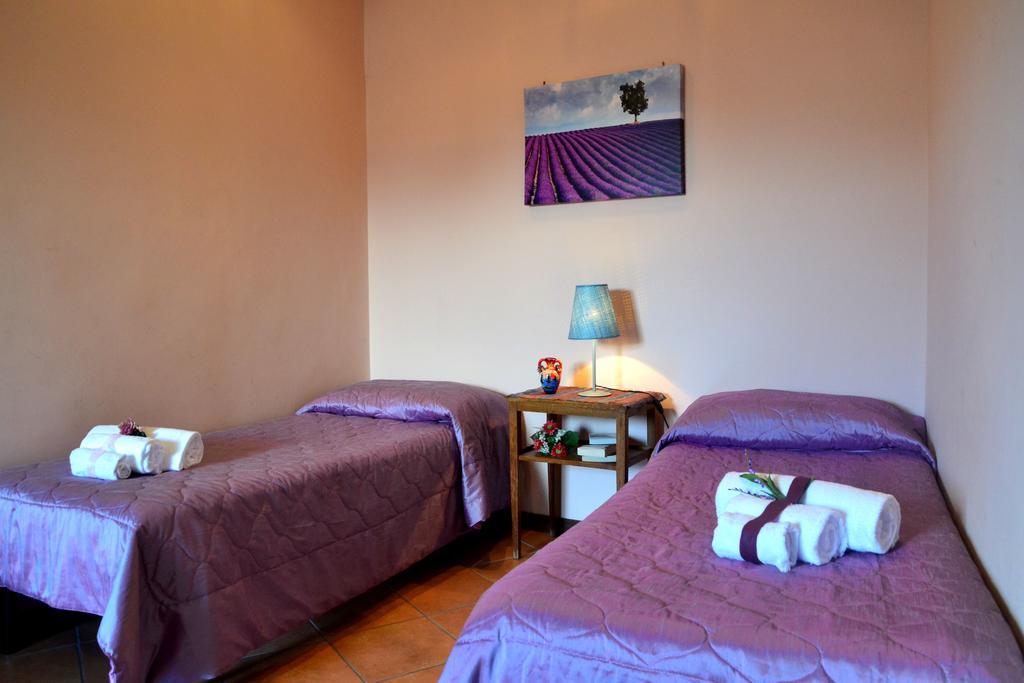 B&B Terra Niura Николози Екстериор снимка