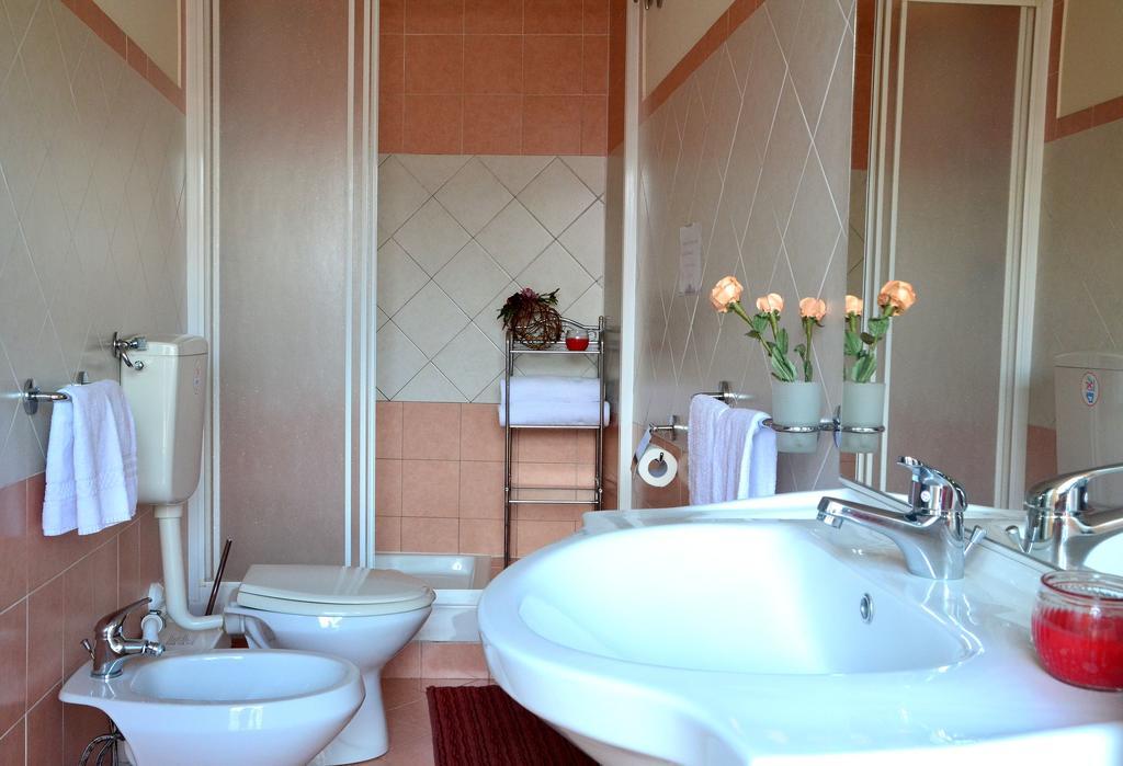 B&B Terra Niura Николози Екстериор снимка